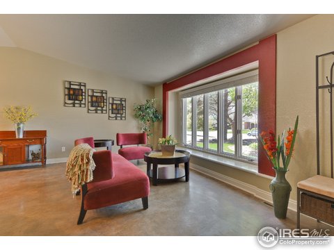 426 Westview Ct, Longmont, CO 80504