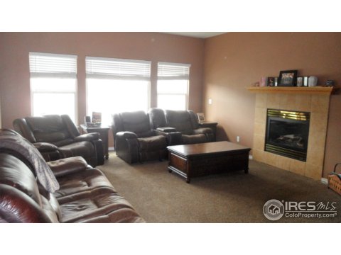 9036 Eldorado Ave, Longmont, CO 80504