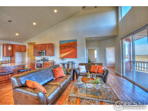 1514 Moonlight Dr, Longmont, CO 80504