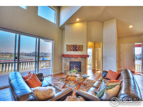 1514 Moonlight Dr, Longmont, CO 80504