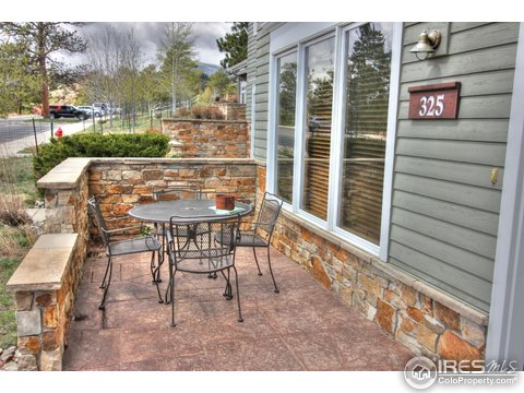 325 Overlook Ct, Estes Park, CO 80517