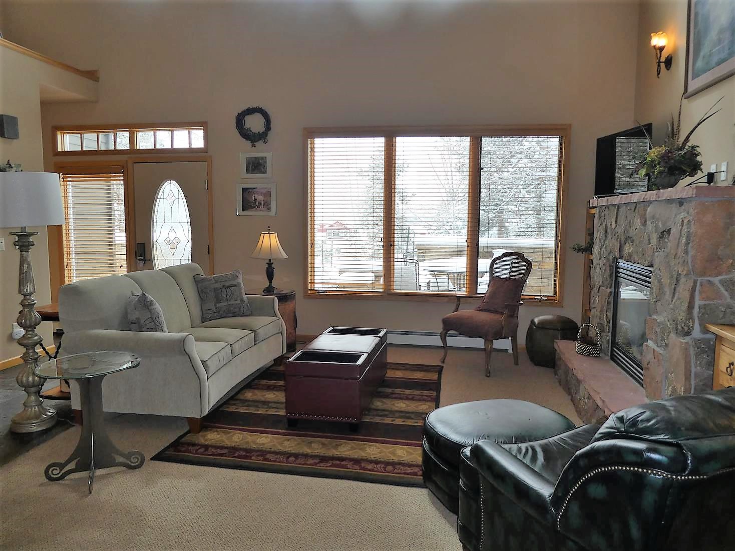 313 Overlook Ln, Estes Park, CO 80517