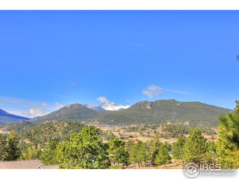 565 Devon Dr, Estes Park, CO 80517
