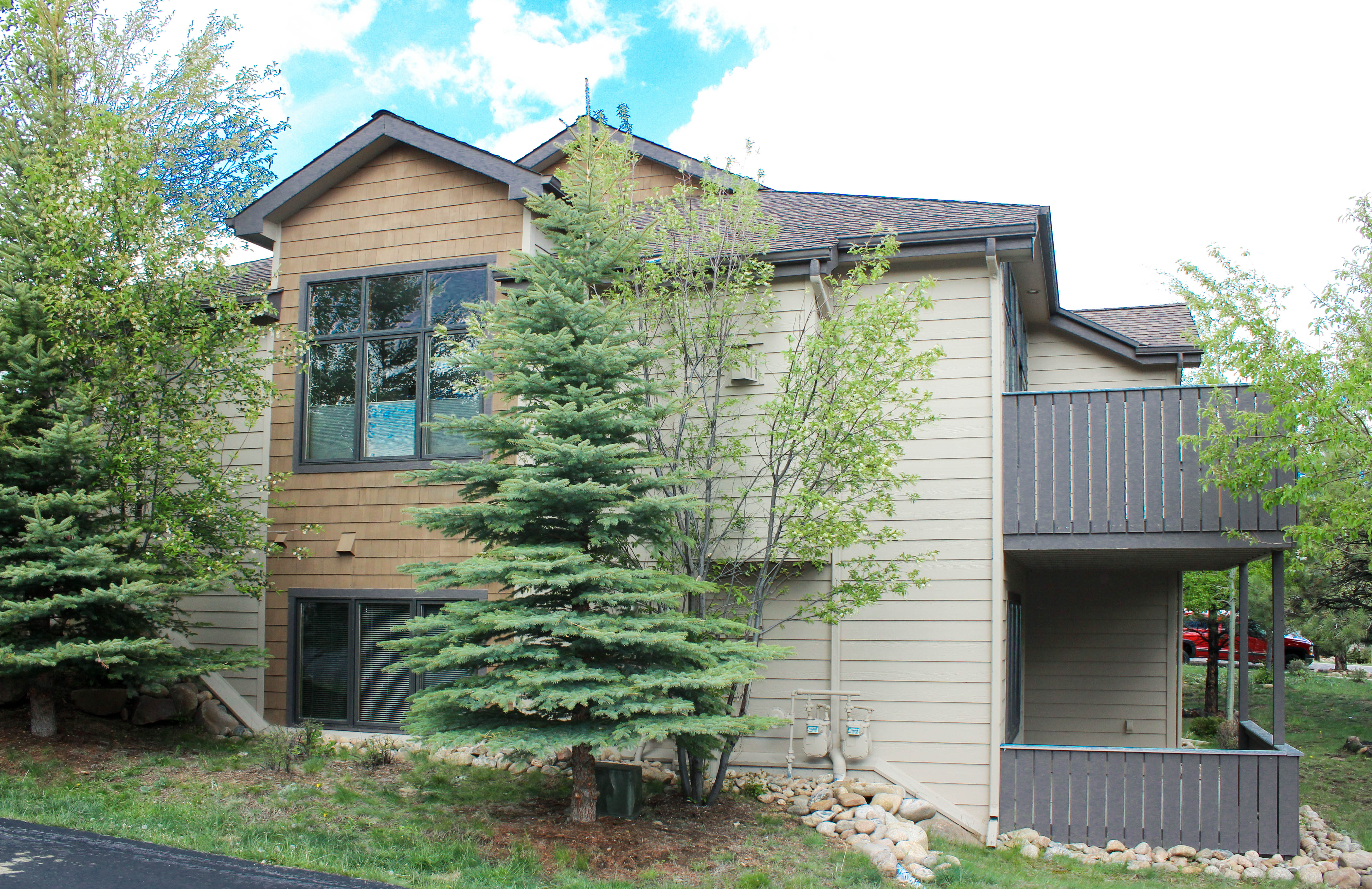 617 Park River Pl., Estes Park, CO 80517