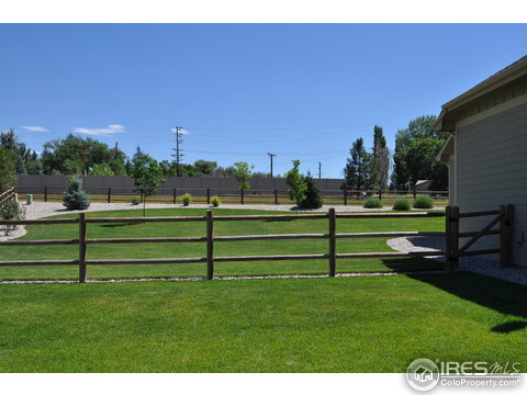 634 Del Carmen Dr, Fort Collins, CO 80524