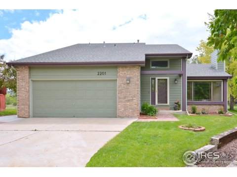 2201 Cedarwood Dr, Fort Collins, CO 80526