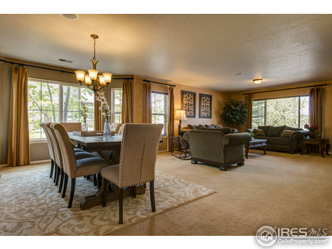 5092 Ridgewood Dr, Johnstown, CO 80534