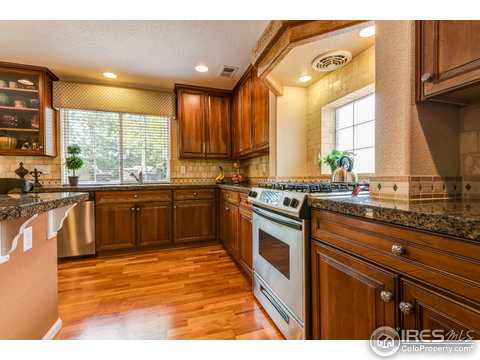 5092 Ridgewood Dr, Johnstown, CO 80534