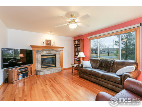 4246 Buckingham Ct, Loveland, CO 80538