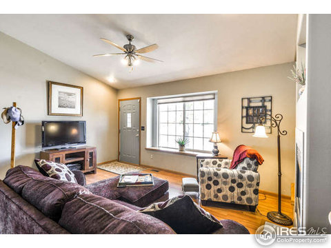 5930 Meadow Creek Ln, Loveland, CO 80538