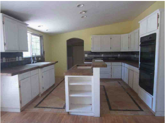 2612 Lakecrest PlLoveland, CO, 80538Larimer County