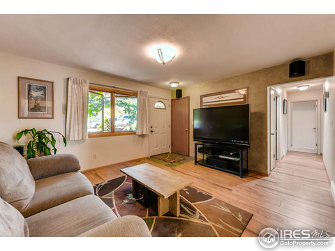 210 Ewald Ave, Lyons, CO 80540