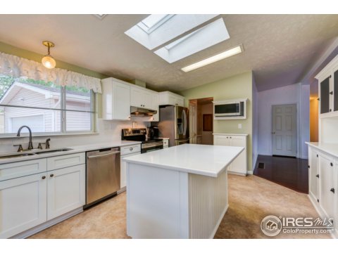 280 Puma Ln, Milliken, CO 80543