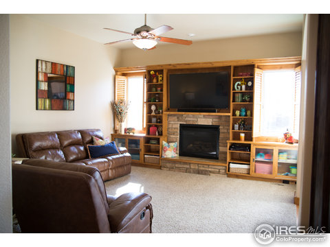 1675 Green River Dr, Windsor, CO 80550