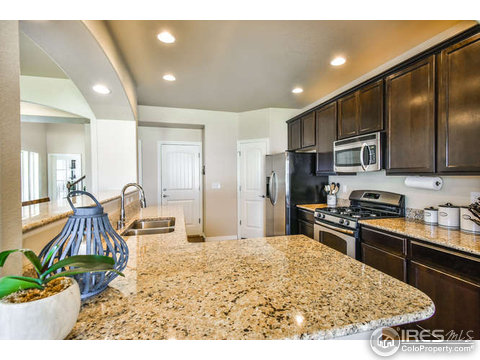 5214 Mountaineer Dr, Windsor, CO 80550