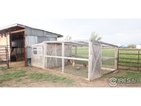 2526 E 18th St, Greeley, CO 80631