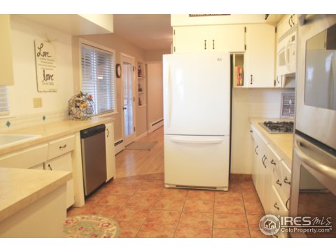 2526 E 18th St, Greeley, CO 80631