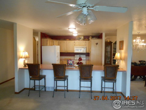 5531 Pawnee Ln, Greeley, CO 80634