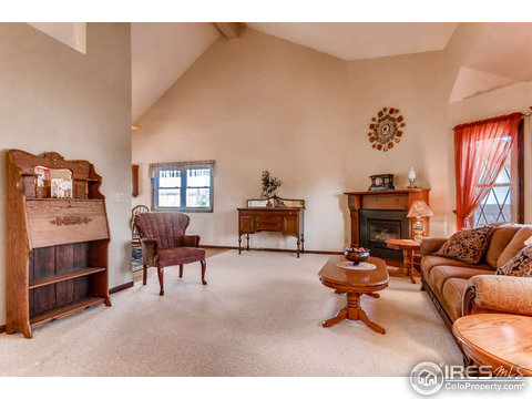 4942 Pawnee Dr, Greeley, CO 80634