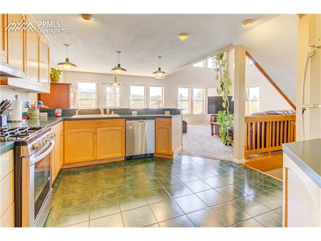 2758 Southpark Road, Florissant, CO 80816