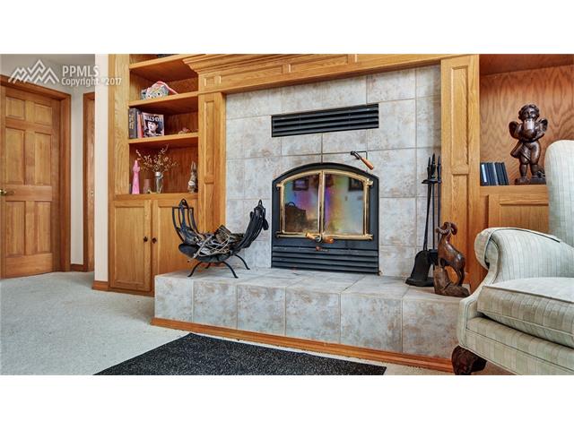 520 Sunrise Peak Road, Manitou Springs, CO 80829