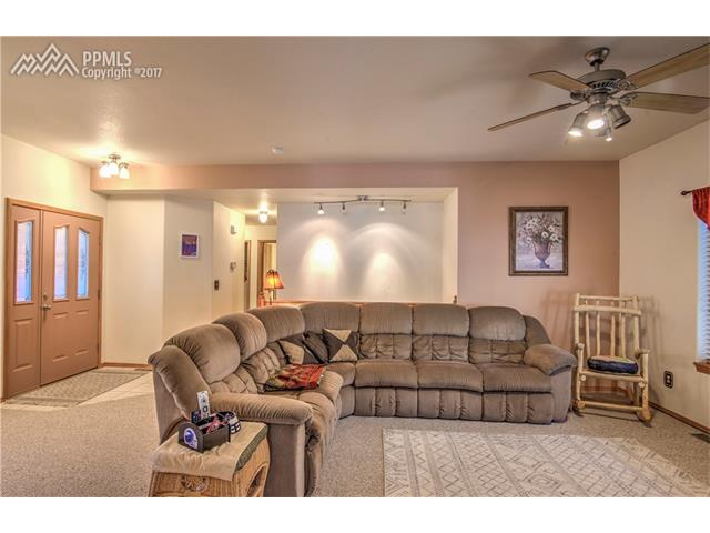 1233 Spruce Ridge Lane, Woodland Park, CO 80863
