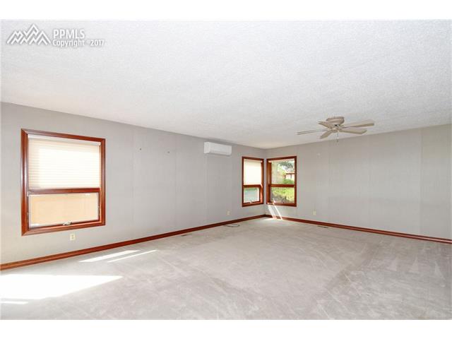 1213 E High Point Lane, Colorado Springs, CO 80904