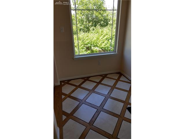 10382 Pinetop Drive, Colorado Springs, CO 80920