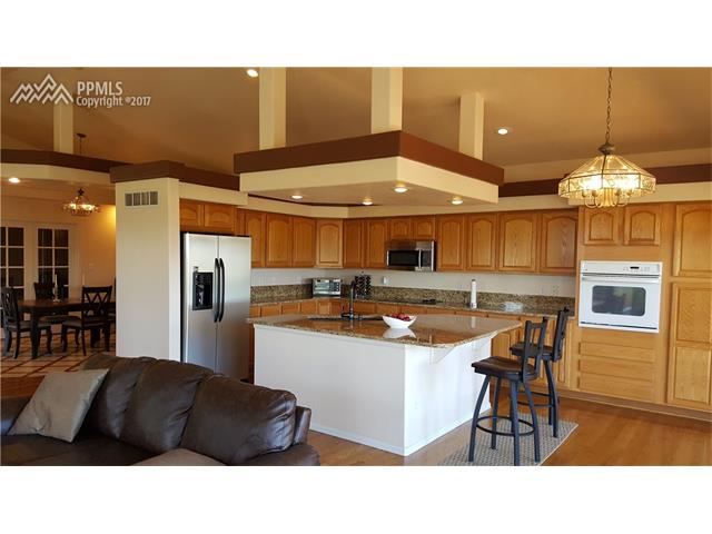 10382 Pinetop Drive, Colorado Springs, CO 80920