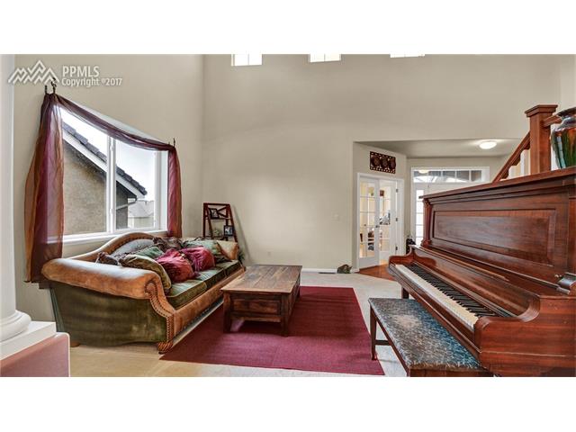 1424 Diamond Rim Drive, Colorado Springs, CO 80921