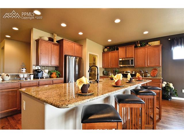 7108 Jagged Tree Circle, Colorado Springs, CO 80927