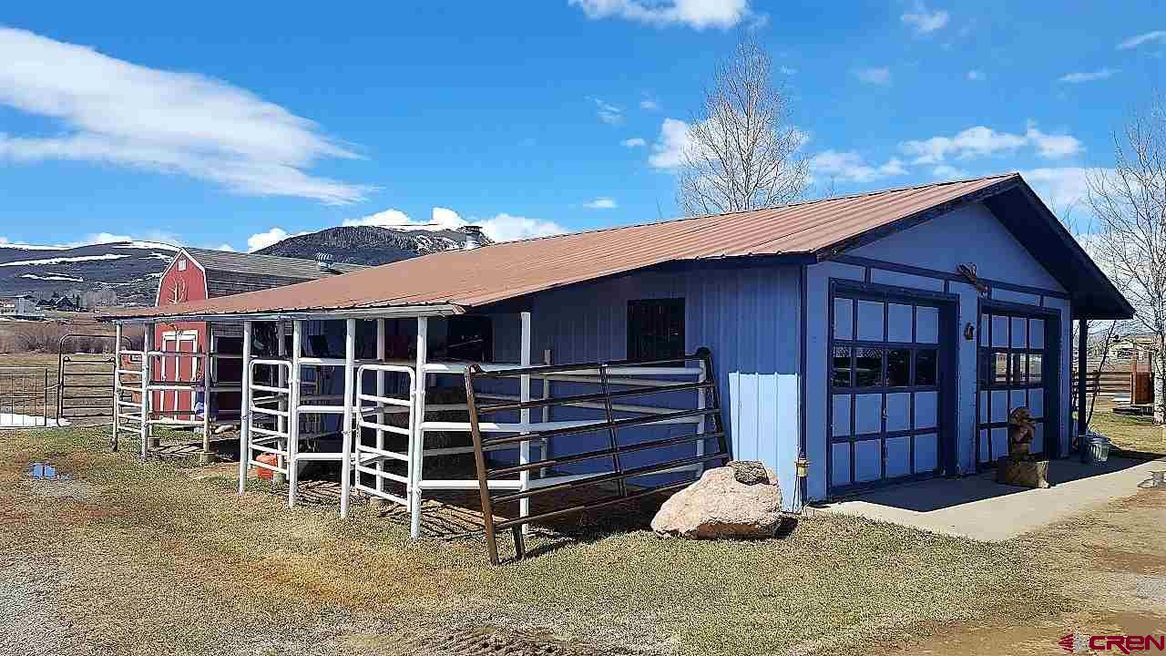 901 Chekwa Trail, Gunnison, CO 81230