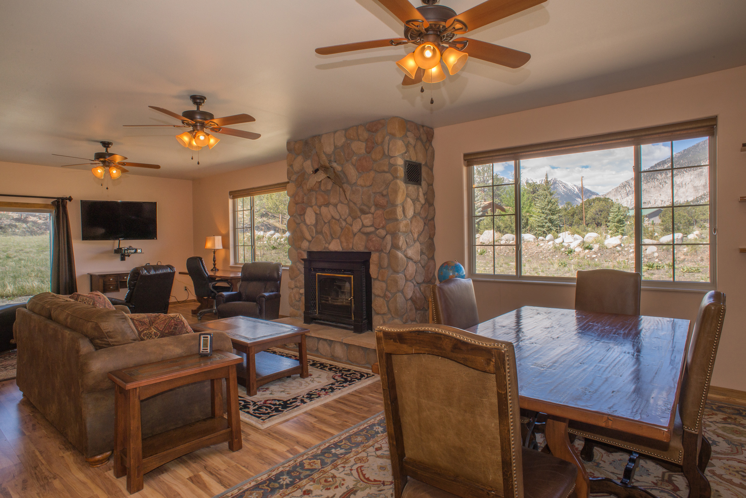 15186 Heywood Lane, Nathrop, CO 81236