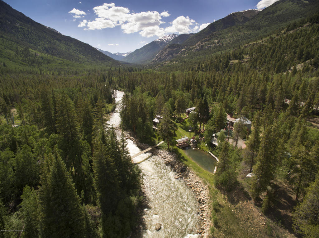 10356Highway 82, Twin Lakes, CO 81251