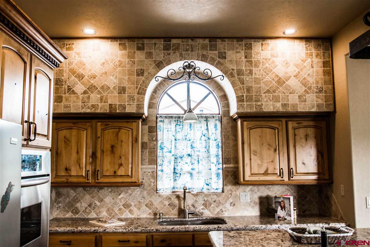2417 Bear Lake Drive, Montrose, CO 81401