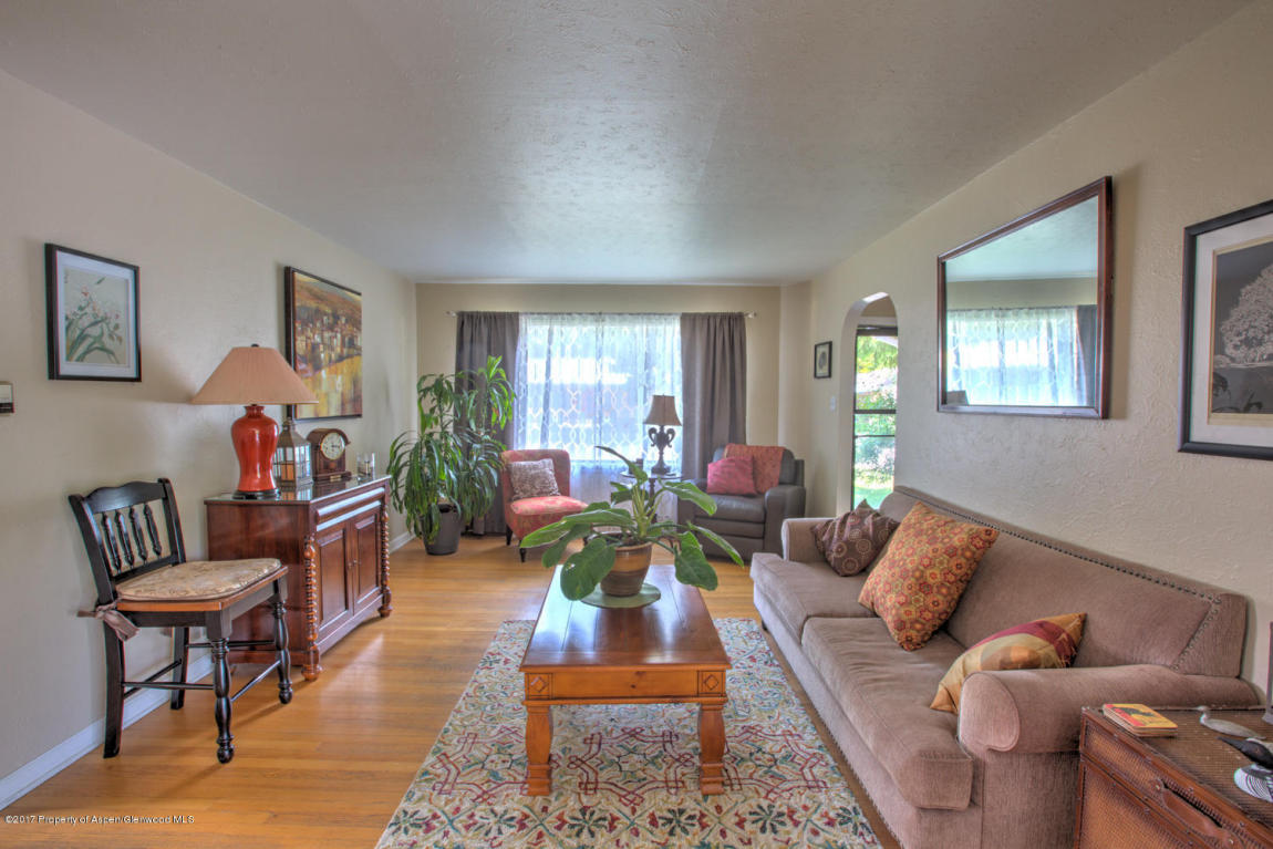 110Park Dr, Glenwood Springs, CO 81601