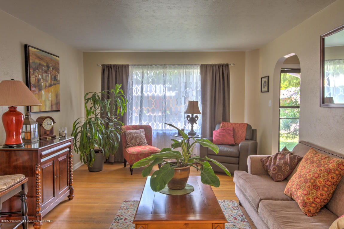 110Park Dr, Glenwood Springs, CO 81601