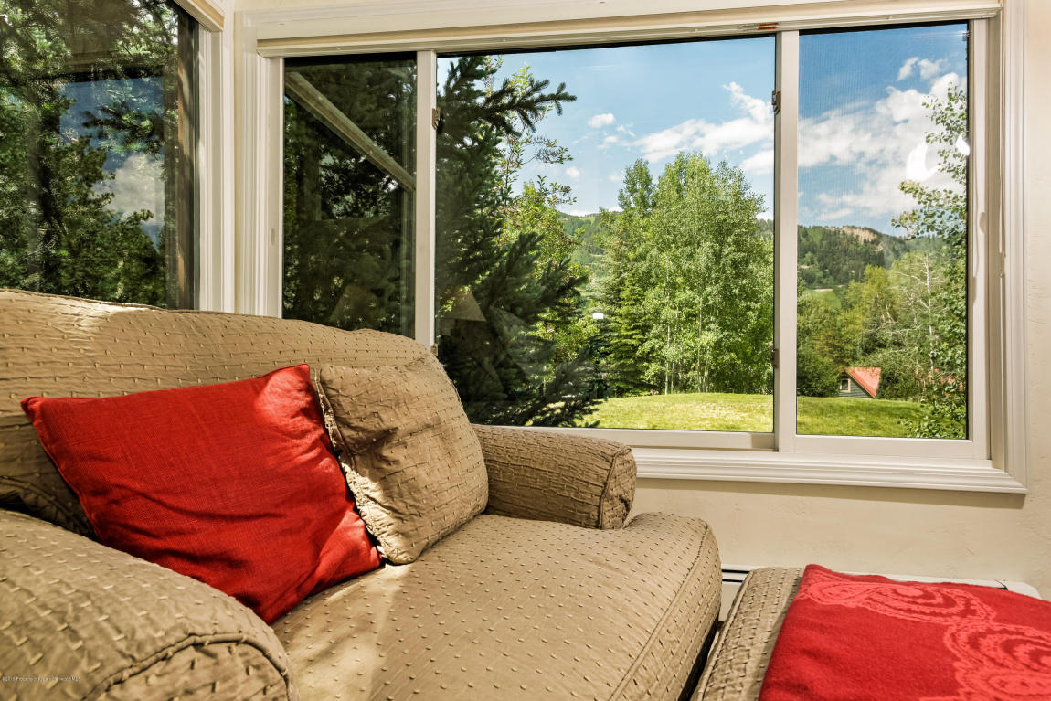 1050Matchless Dr, Aspen, CO 81611