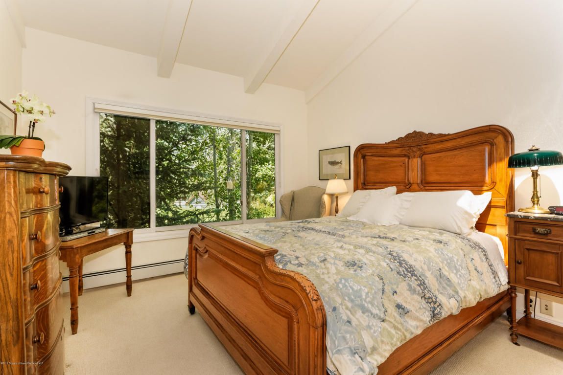 1050Matchless Dr, Aspen, CO 81611