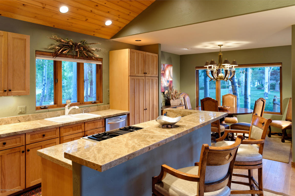 900Valley Road, Carbondale, CO 81623