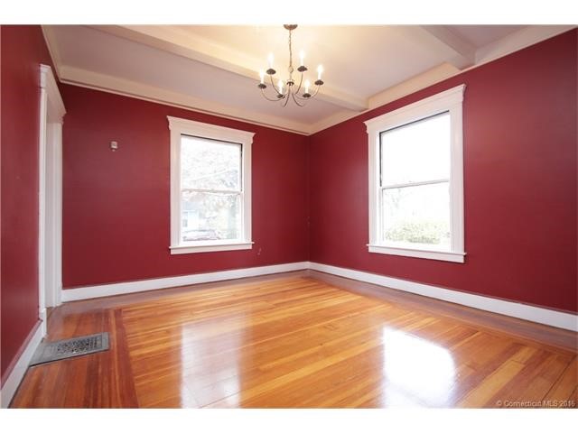 17Dartmouth, Massachusetts, CT 01109