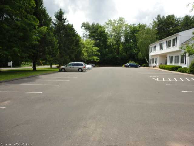 395 West Avon Rd, Avon, CT 06001