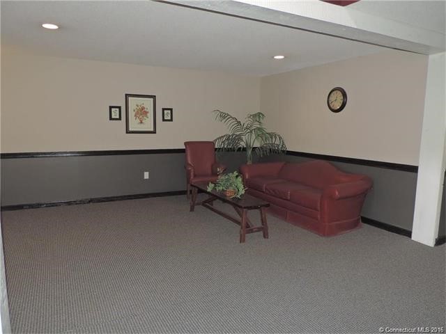 75Avonwood Road #C-8, Avon, CT 06001