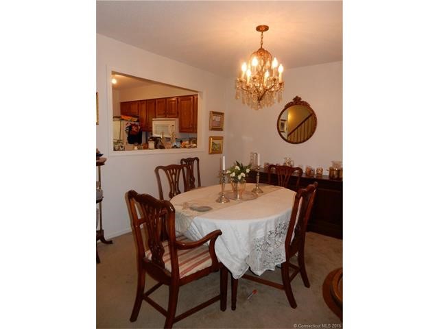 34Ashford Dr #34, Avon, CT 06001