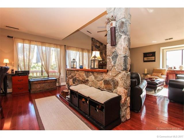 143Mallard Dr #143, Avon, CT 06001