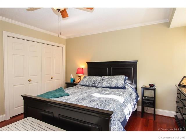 143Mallard Dr #143, Avon, CT 06001
