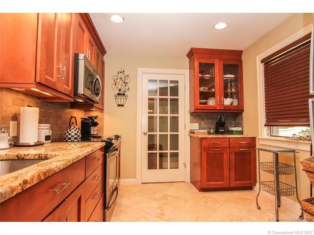 143Mallard Dr #143, Avon, CT 06001