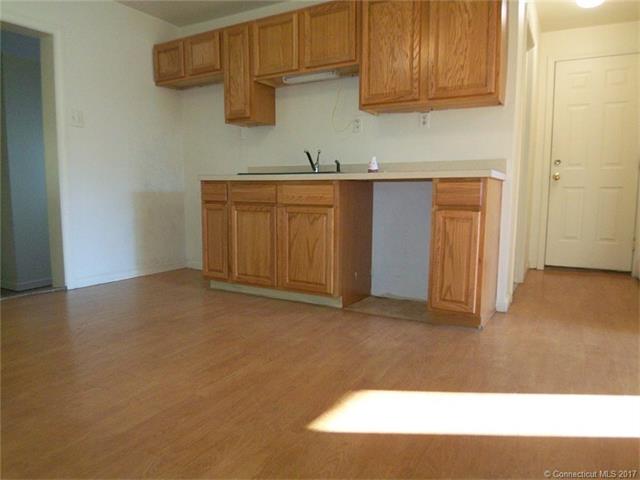 34 Verville Rd, Avon, CT 06001