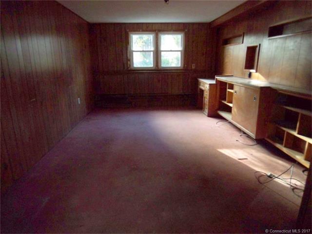 464 Bloomfield Ave, Bloomfield, CT 06002