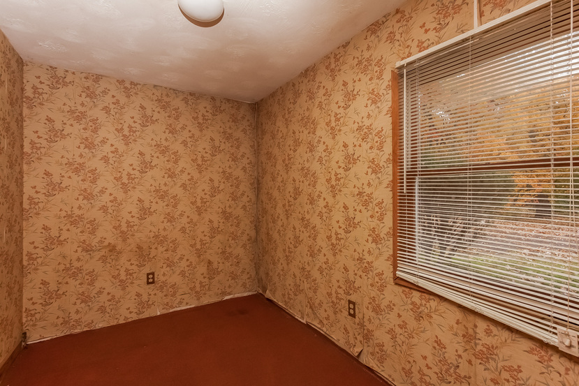 75 School St, Bloomfield, CT 06002